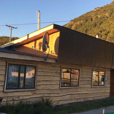 Puesto Canogas Hostal Villa O'Higgins Екстериор снимка